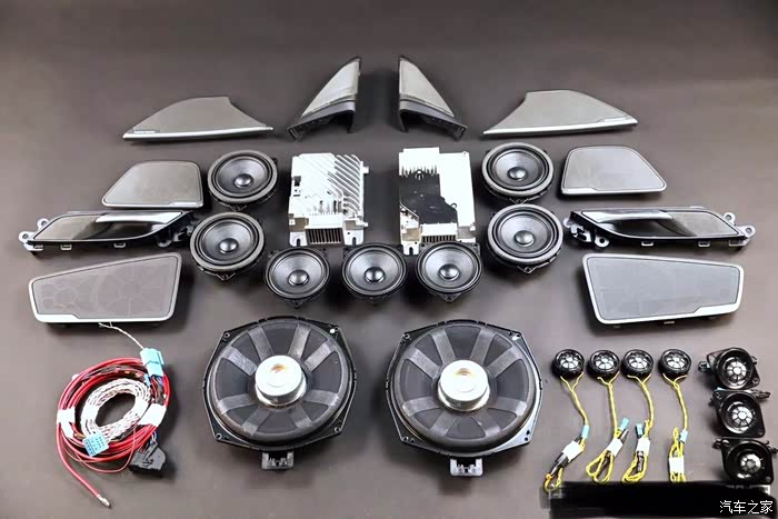 x3的哈曼卡顿有两种功放嘛?还是我的功放被调包了?