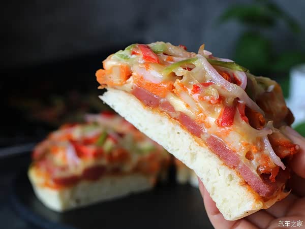 超级好吃的骨肉相连披萨