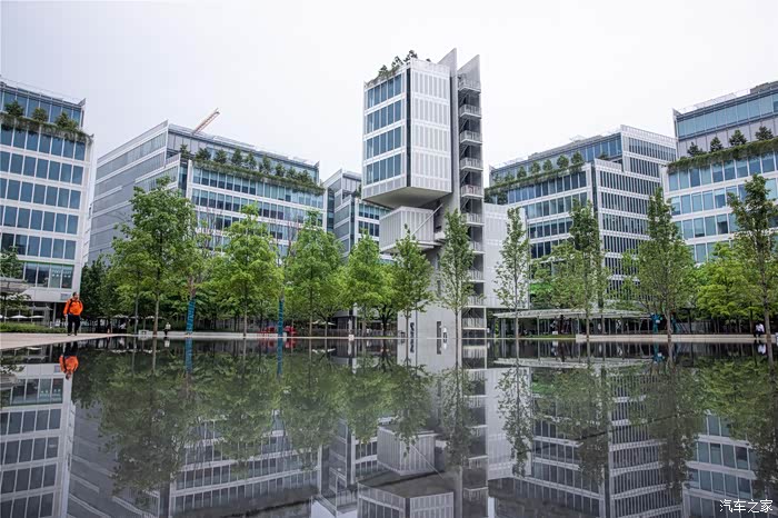 天目里园区充满设计之美开着我的smart来闲逛