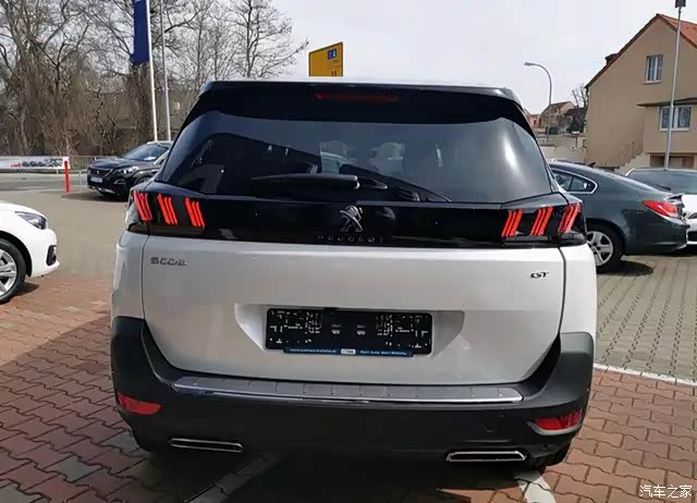 新款标致5008实拍,1.6t引擎四驱