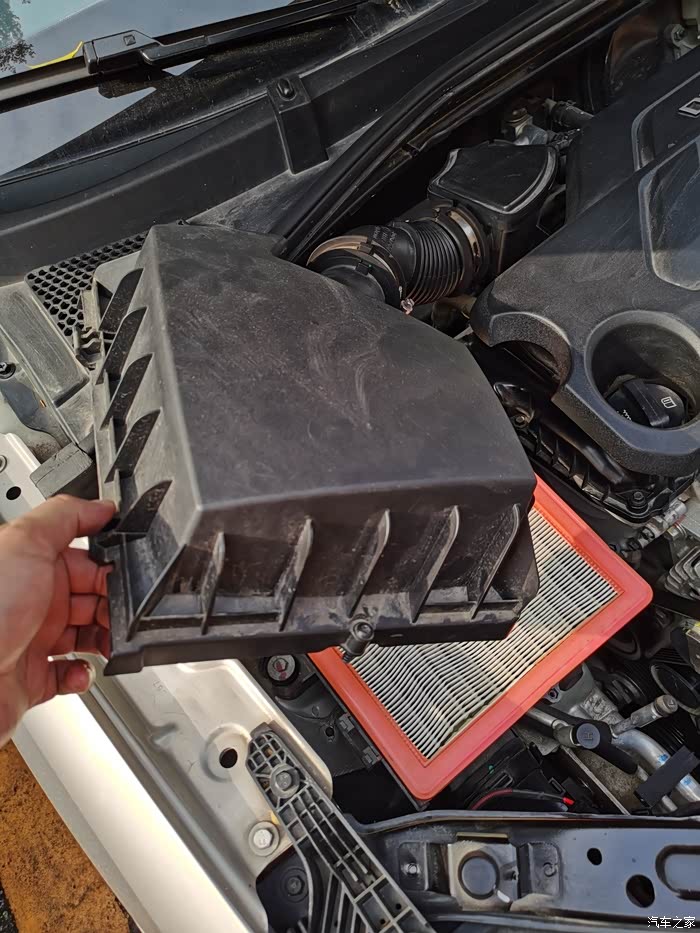 荣威i5更换空气滤芯教程