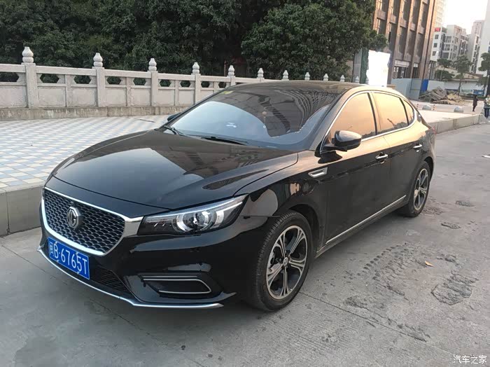 黑色名爵6自豪智联版闽b