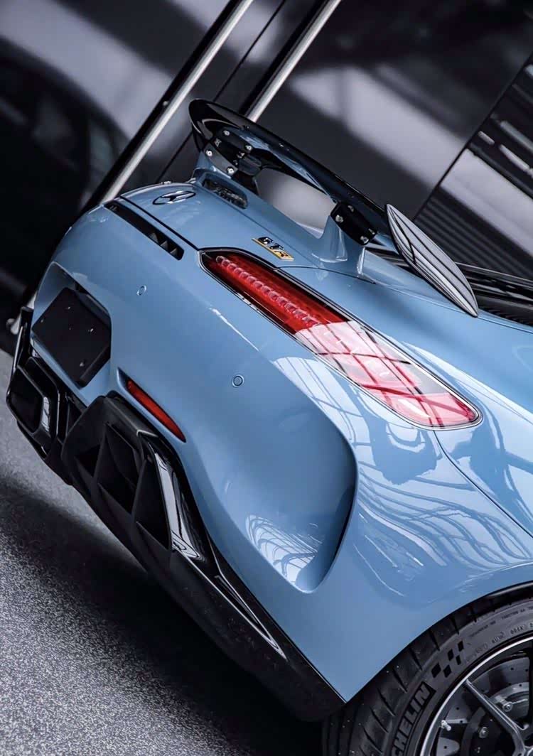 【图】猛吸一口雾霾蓝,太帅了这配色_奔驰amg论坛_汽车之家论坛