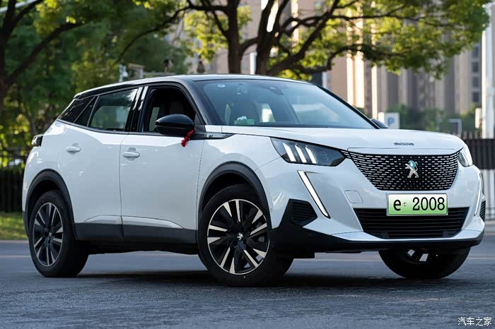拥抱新能源汽车东风标致e2008