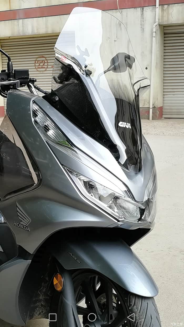 本田pcx150摩托车更换givi风挡