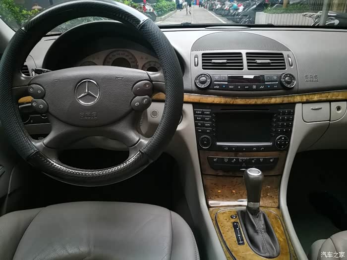 出08款奔驰e280个性运动款