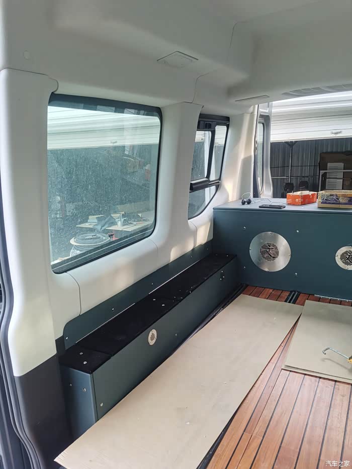 【图】车子到店,开始改装_依维柯欧胜论坛_汽车之家论坛