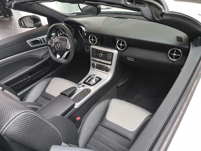 梅赛德斯-奔驰slc到店看车招募#豪华帅气拉风的slc