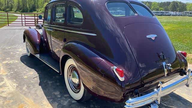 别克老爷车还是很有韵味的