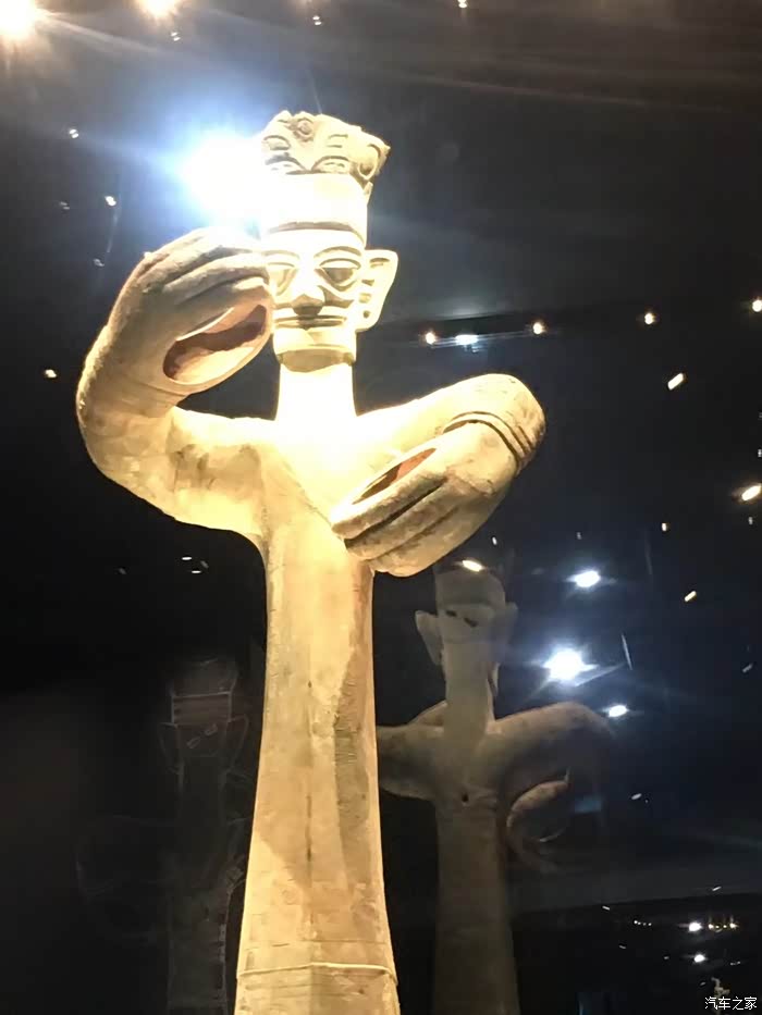 旗美新程-带你探讨世界文物_打卡三星堆