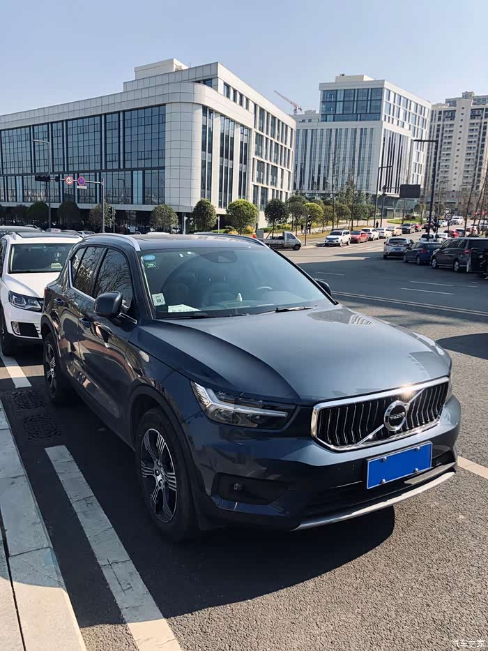 蓝复工用车作业》——出行·事故维修·保养·小改电尾_沃尔沃xc40