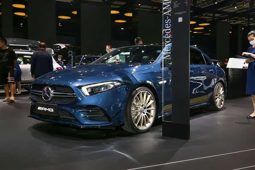 是奔驰amg系列的最便宜的性能车!