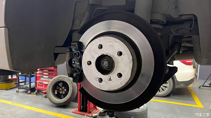 【图】17款3系首次更换刹车片_宝马3系论坛_汽车之家论坛