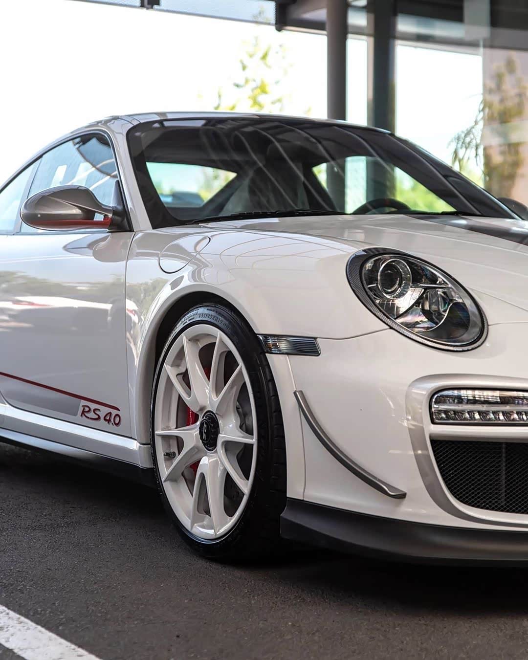 保时捷911gt3rs40白色车漆