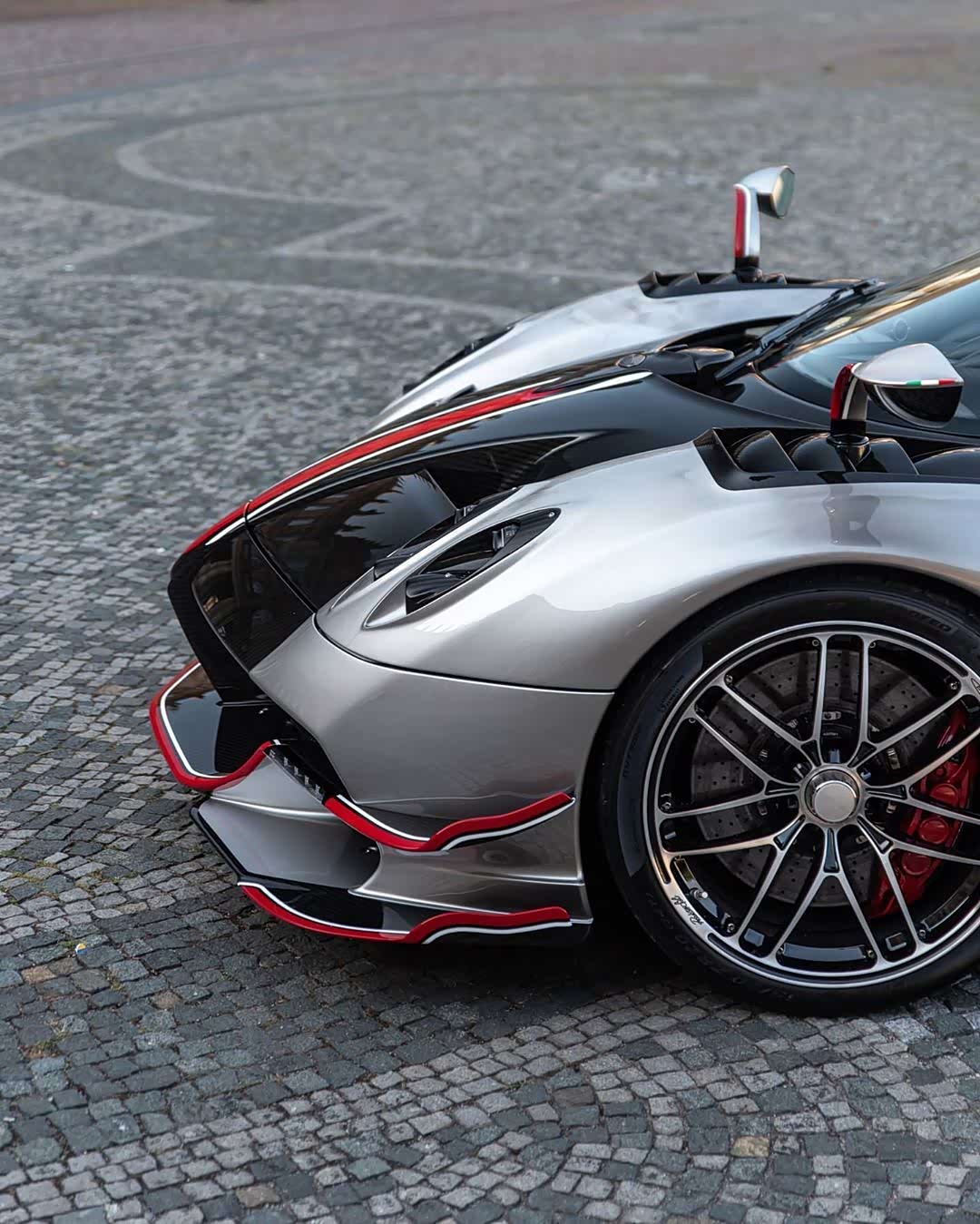 限40的帕加尼 huayra roadster bc