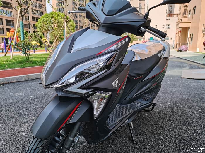 入手低配裂行125