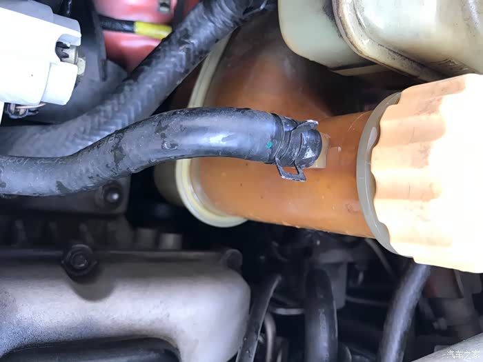 大家帮忙看一下乐驰的副水箱