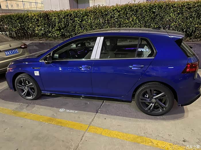 高尔夫8rline星际蓝提车作业