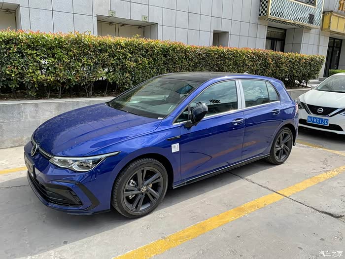 高尔夫8rline星际蓝提车作业