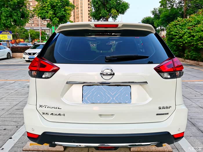 在工地开一台奇骏是什么感觉?