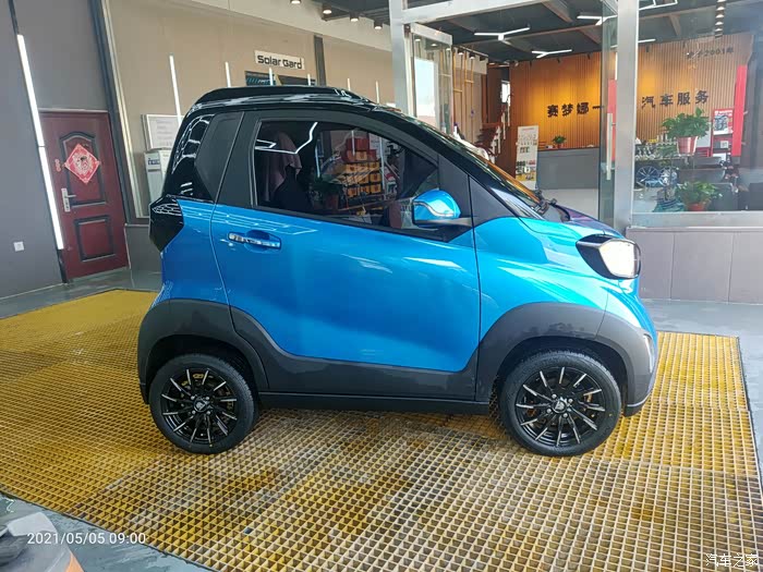 358 | 回复: 4 宝骏e100论坛 想换轮毂,万能网友,谁知道这两款轮毂