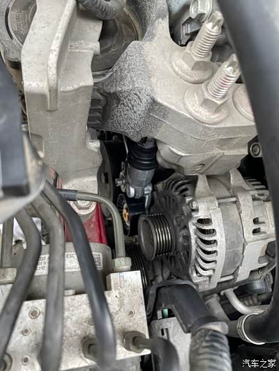 涨紧器异响更换