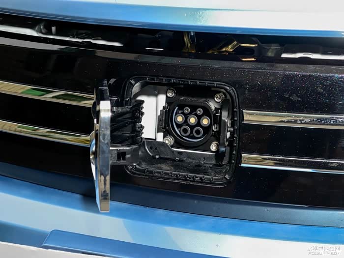 一款性价比很高的众泰e200