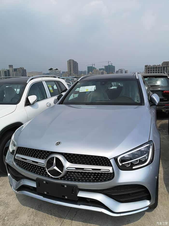 glc300时空银,终于上好牌了_奔驰glc论坛_汽车之家论坛