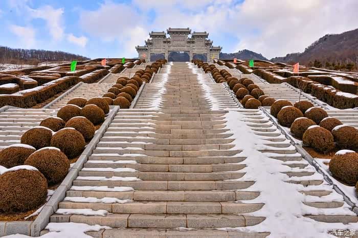 八宝云光洞铁刹三千年