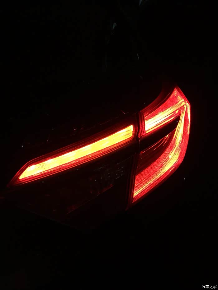 凌派的尾灯好漂亮