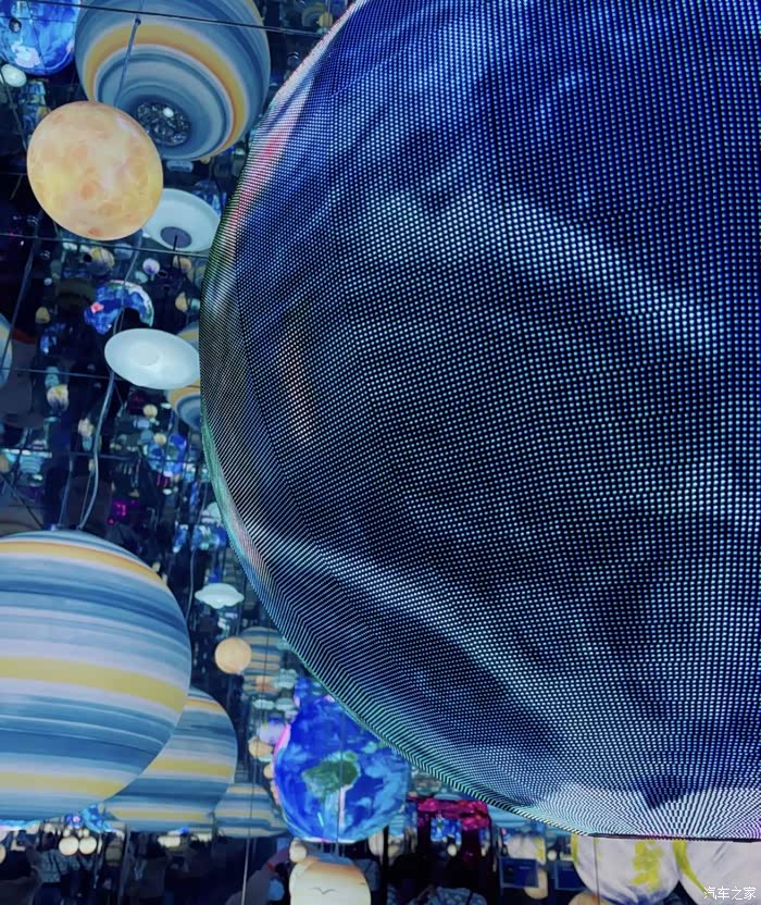 魔都星空艺术馆打卡荣威e950自驾亲子时光