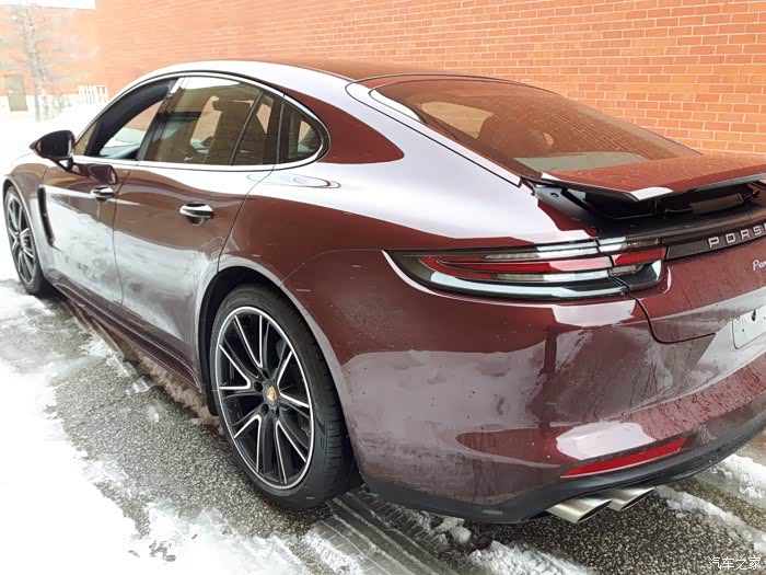 勃艮第红这颜色在中国实属少见了吧