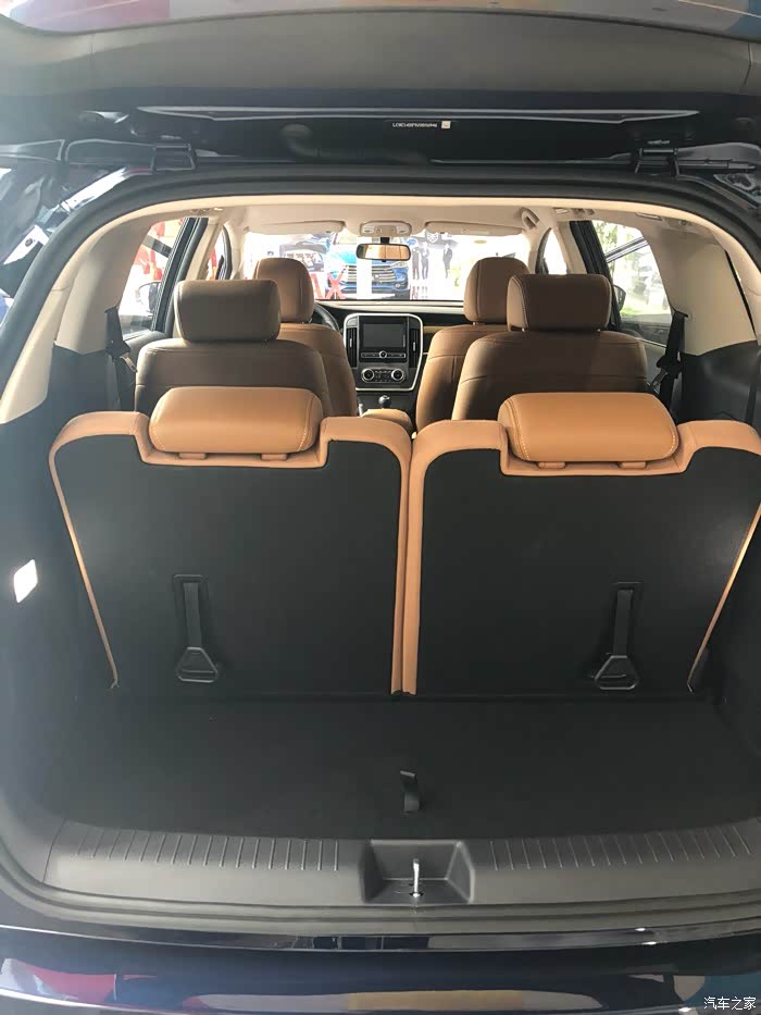 实测六座宋max空间与储物是否真的像说的那么大