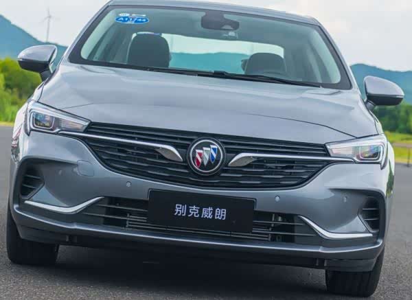 威朗是别克新一代战略车型定位于中级运动轿车