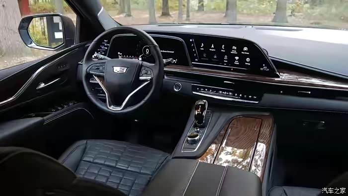 爱车就来拍2021款凯迪拉克凯雷德