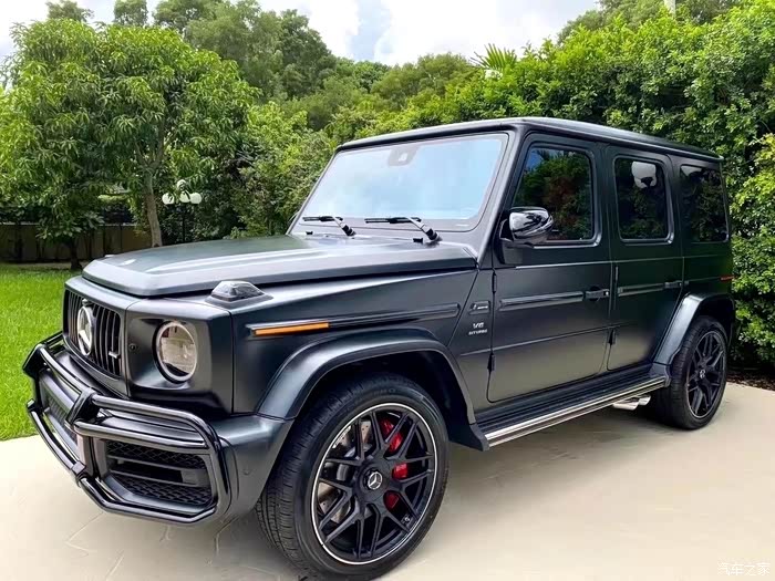 奔驰大g哪个颜色好看啊