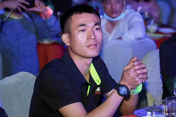 汽车之家15周年三只脚的邱老板动情分享