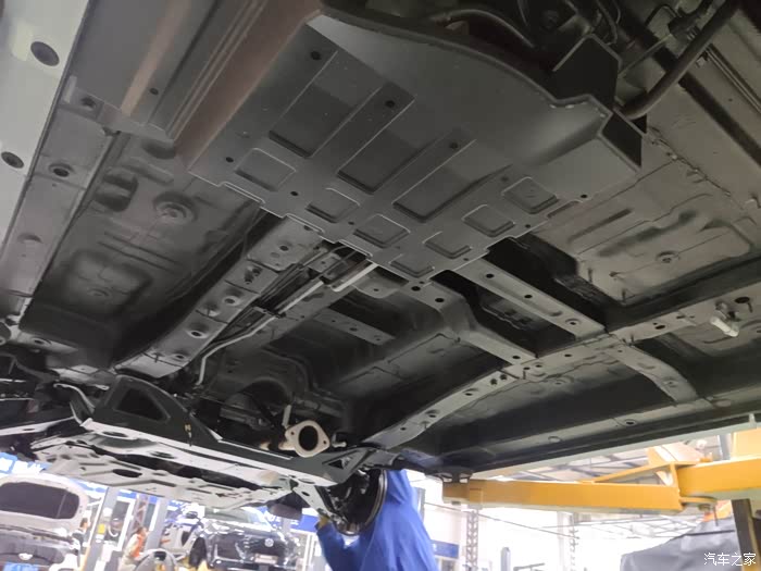 unik底盘装甲喷涂