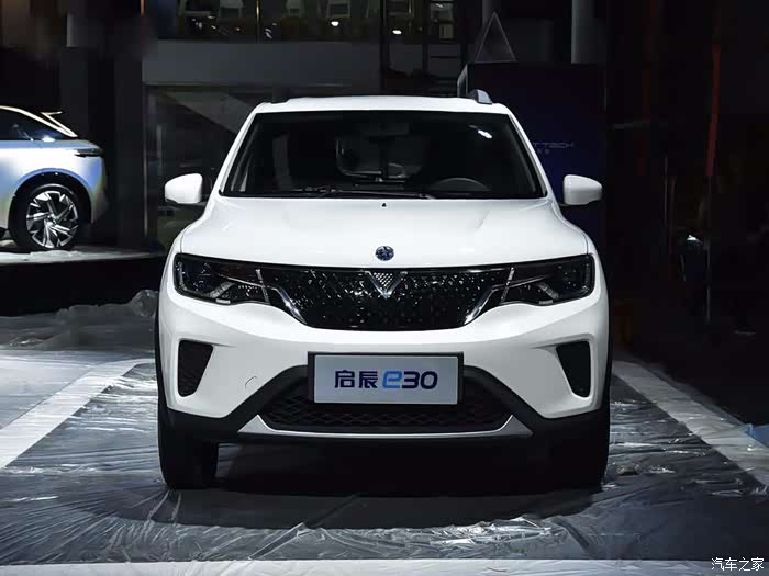 东风启辰e302019年10月22日正式上市补贴后售618万起