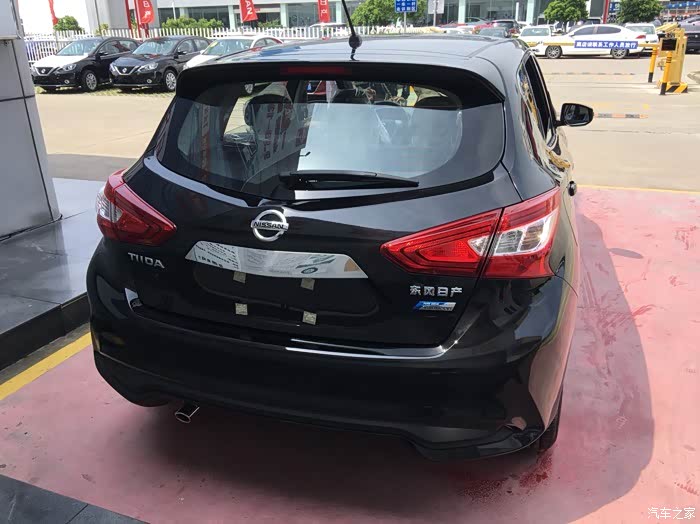 黑色小骐达提车