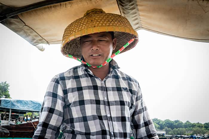 邱老板生活记不要放过免费的飞机1500公里到湛江只为吃海鲜