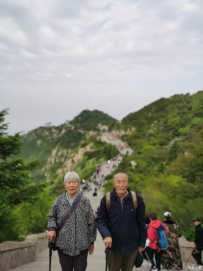 会当凌绝顶一览众山小陪爸妈登泰山游记