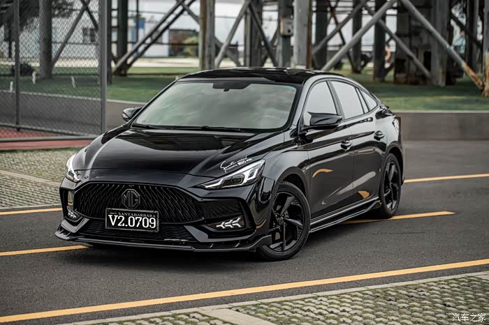 3074 | 回复: 6 名爵5论坛 广州工美港小姐带着她的mg5来到了地点邂逅