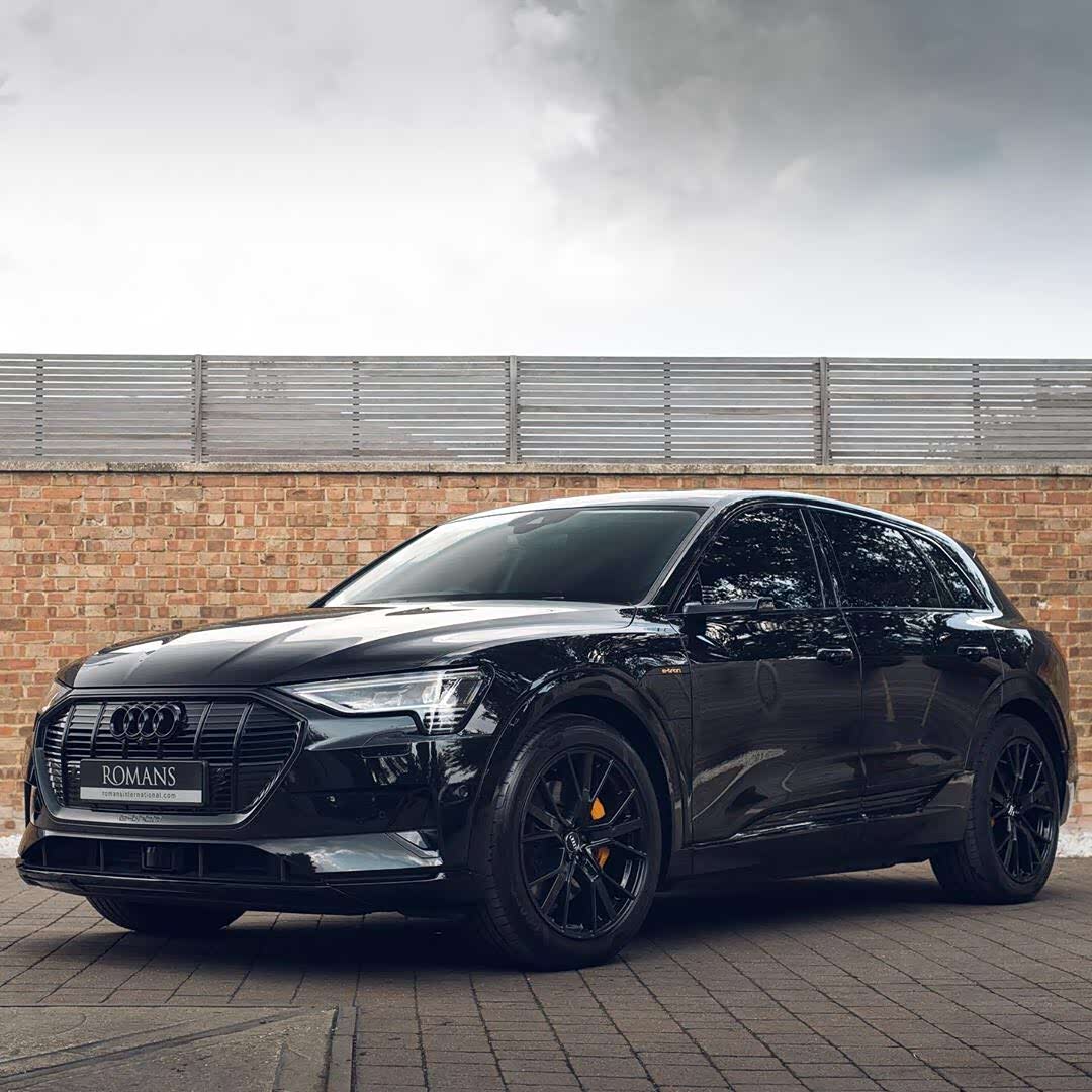 电子后视镜;啊,这就是背"电瓶"的黑武士吗