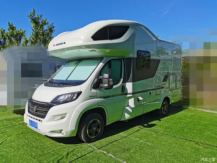 百万级整车原装进口房车-性能稳定,固定横床,追求品质必选!