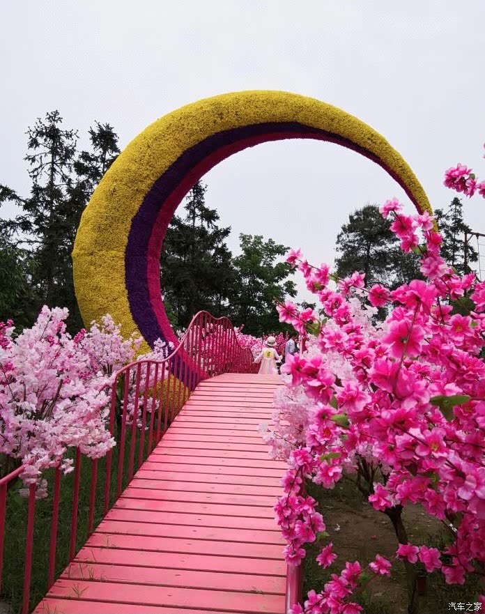 自驾荣威i5打卡迎龙峡景区