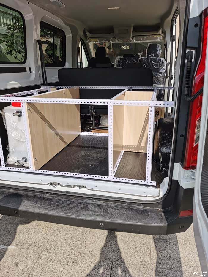 自改上汽大通v90床车