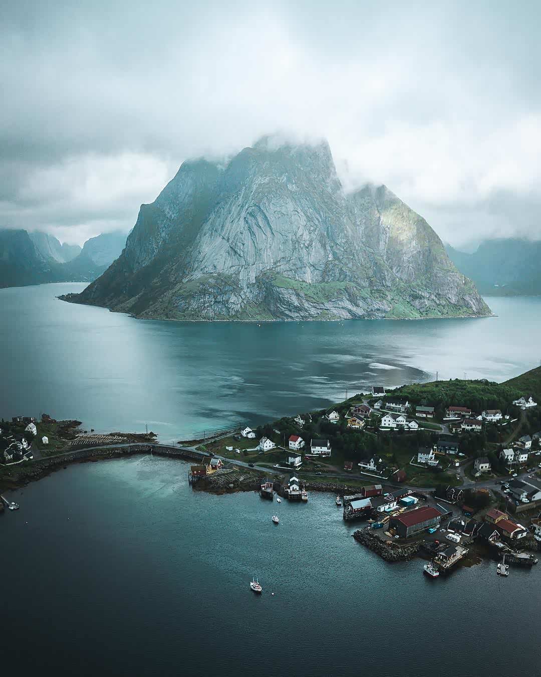 挪威罗弗敦群岛整齐干净的村落超然世外的气质