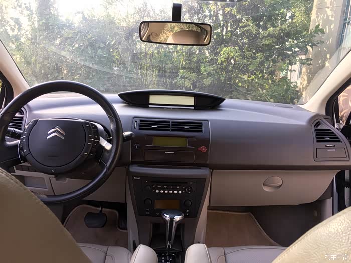 出雪铁龙世嘉20自动