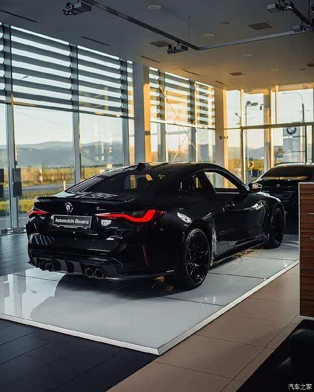 黑武士外观帅气战斗力十足宝马m4competitio